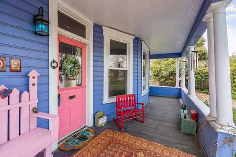 609 W Jackson Street, Medford, OR 97501