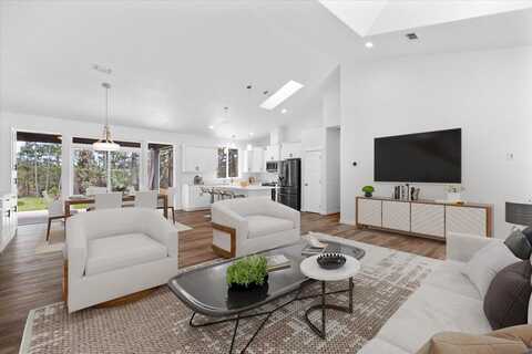 1266 Ellison Loop, Merlin, OR 97532