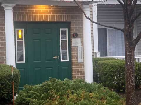 Mill St 303, Woonsocket, RI 02895