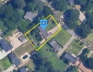 Sandra, LILBURN, GA 30047