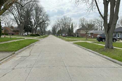 Maison, SAINT CLAIR SHORES, MI 48082