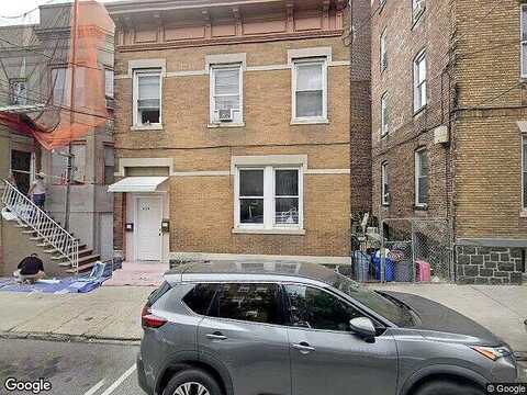 52Nd St #2, Yorktown, NJ 07093