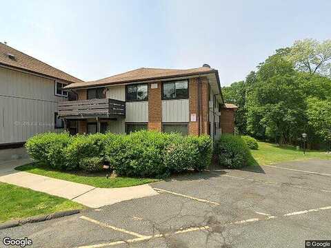 Sierra Vista Lane #47, Valley Cottage, NY 10989
