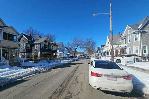 Montrose, SPRINGFIELD, MA 01109