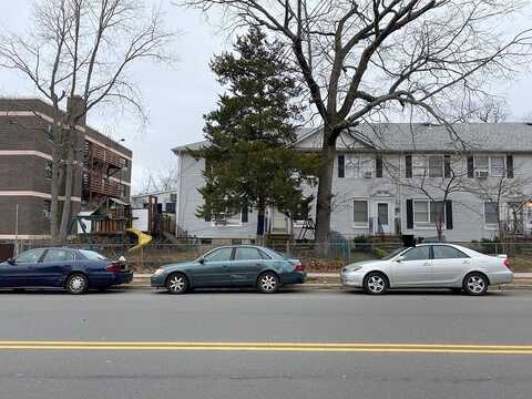 Forest Avenue, Unit E, Lakewood, NJ 08701