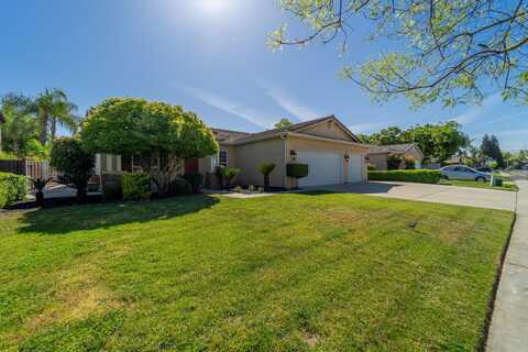 1744 Maduro Court, Tulare, CA 93274