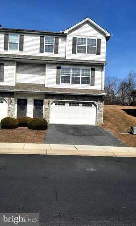 2433 NEWTOWN DRIVE, HARRISBURG, PA 17110