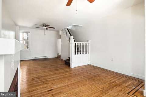 2333 E HUNTINGDON STREET, PHILADELPHIA, PA 19125