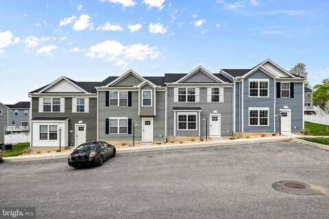 2805 PINEWOOD LN, HARRISBURG, PA 17110