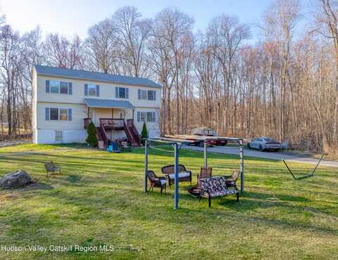 27 Dandelion Lane, Wallkill, NY 12589