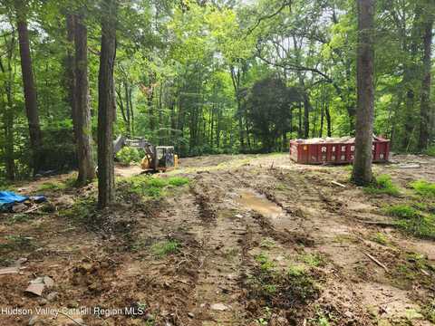 90 Old Queens Highway, Kerhonkson, NY 12446
