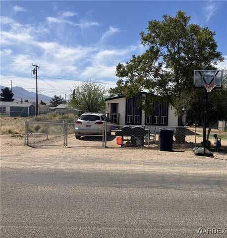 2950 E Thompson Avenue, Kingman, AZ 86409