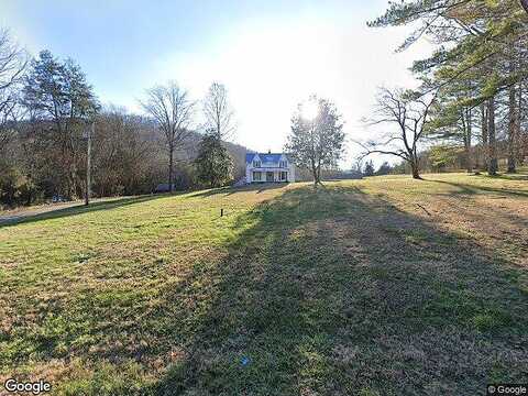 Lancaster Hwy, Lancaster, TN 38569