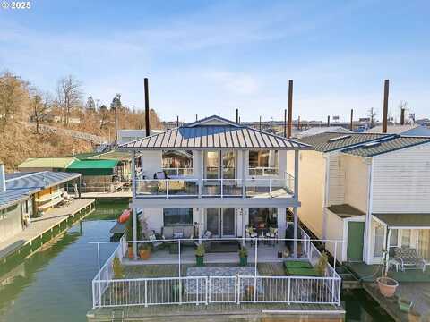 N Jantzen Ave, Portland, OR 97217