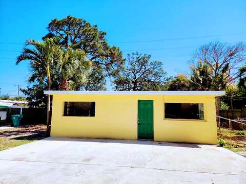 4Th, BOYNTON BEACH, FL 33426