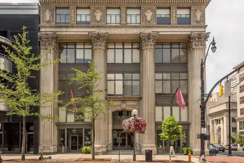 N High Street, Columbus, OH 43215