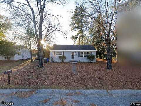 Hunters Circle, Fayetteville, NC 28304