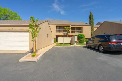 1114 W Bloomington DR S, Saint George, UT 84790