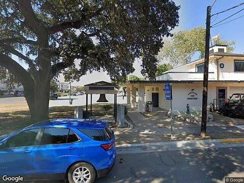 Cowboy Lane, Gonzales, TX 78629