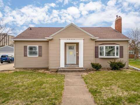 2009 Merner Avenue, Cedar Falls, IA 50613