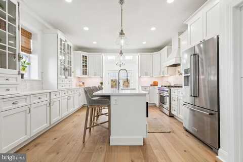 Freeland, PHILADELPHIA, PA 19128