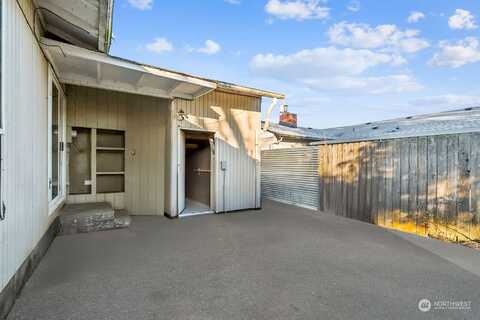 8Th, KELSO, WA 98626