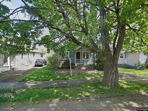 71St, PORTLAND, OR 97213