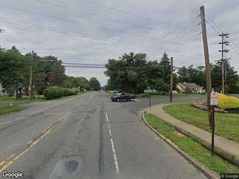 Woolston Dr, Morrisville, PA 19067