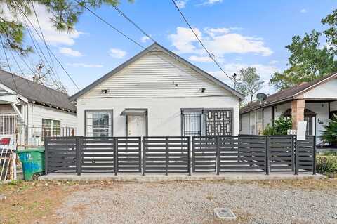Super, HOUSTON, TX 77011