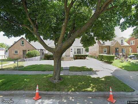 40Th, MILWAUKEE, WI 53209