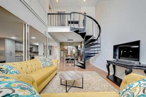 Yorktown, HOUSTON, TX 77056