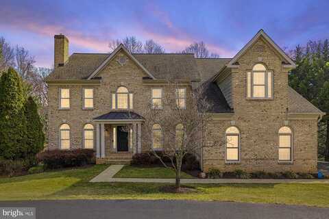 Lupine Den, VIENNA, VA 22182
