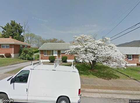 Hurst, ROANOKE, VA 24012
