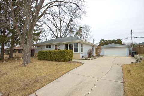 Albert, MENOMONEE FALLS, WI 53051