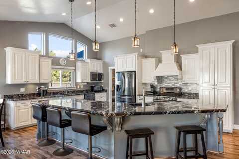 1420 N Hidden Hollow Lane, Show Low, AZ 85901