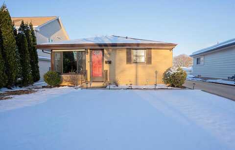 86Th, MILWAUKEE, WI 53227