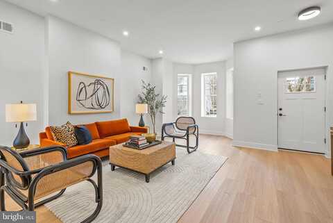 Rittenhouse, PHILADELPHIA, PA 19144