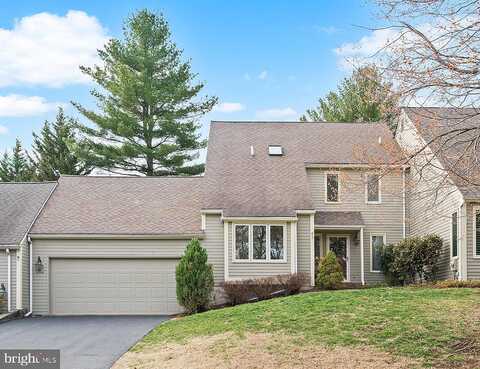 Mews, WEST CHESTER, PA 19382