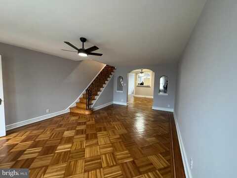 Chippendale, PHILADELPHIA, PA 19136
