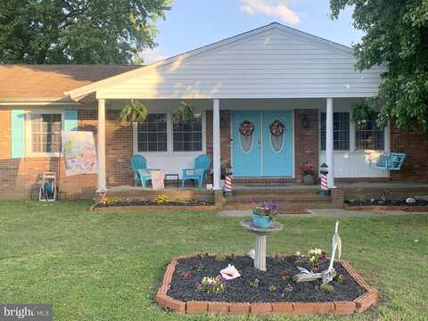 Darl, COLONIAL BEACH, VA 22443
