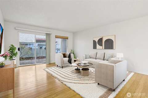 Holly, EVERETT, WA 98208