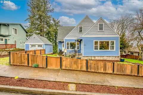 Pine, PORTLAND, OR 97215