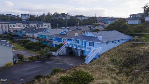 Elizabeth, NEWPORT, OR 97365