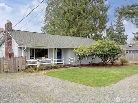 Shelby, LYNNWOOD, WA 98087