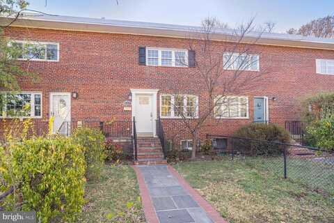 Earl, ALEXANDRIA, VA 22314