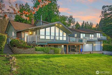Lofall, POULSBO, WA 98370