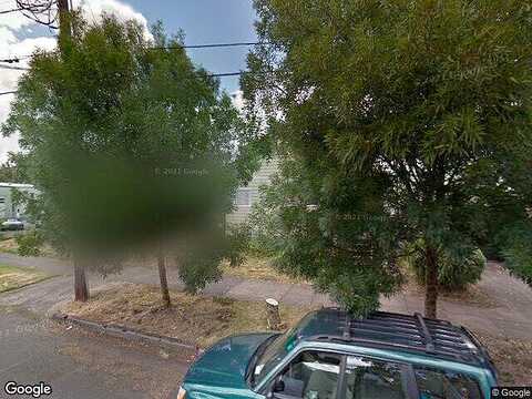 Pershing, PORTLAND, OR 97202