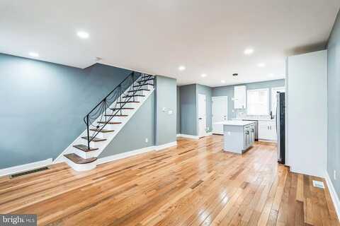 Ruscomb, PHILADELPHIA, PA 19120