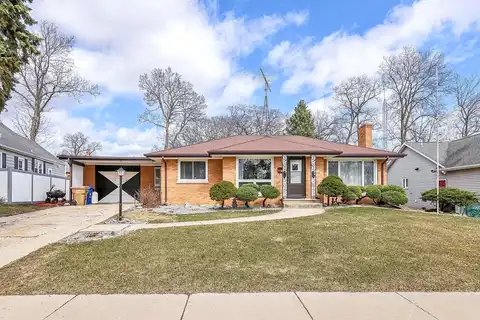 Pershing, KENOSHA, WI 53142