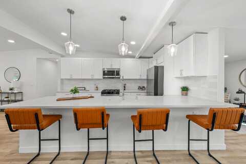 Aspero, ESCONDIDO, CA 92026
